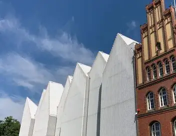 Temples de la culture - Une valeur ajoutée pour les villes - Petites villes, grands effets – affiche