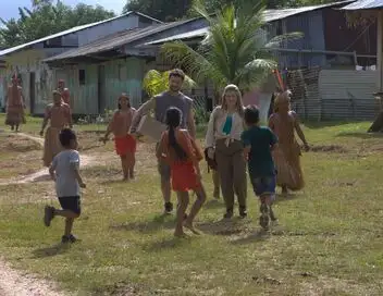Coup de foudre en Amazonie – affiche