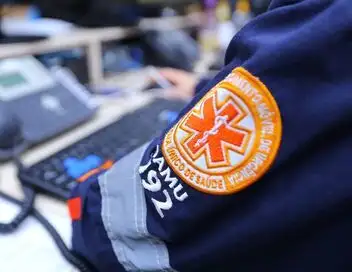 Appels d'urgence - Samu d'Annecy : les urgentistes en alerte – affiche