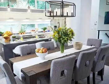 Total rénovation : frères en affaires - Saison 10 - Mark et Eugenie – affiche