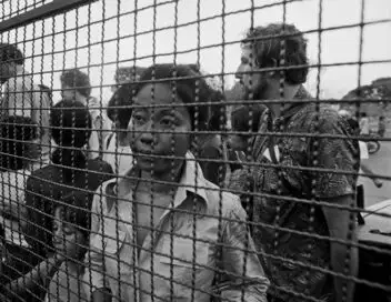 Sous la menace des Khmers rouges, la chute de l'ambassade de France – affiche