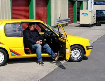 Occasions à saisir - Saison 18 - Peugeot 205 – affiche