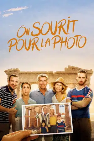 On sourit pour la photo - 20 ans après, mêmes vacances... autre ambiance. – affiche